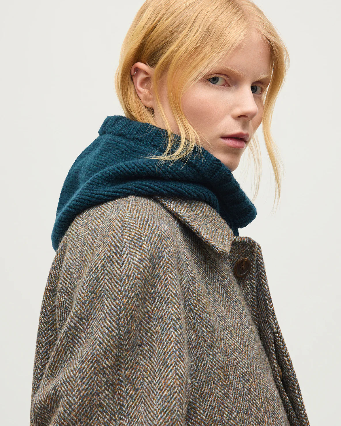 Phoebe Luxe Bottle Green Cashmere Snood